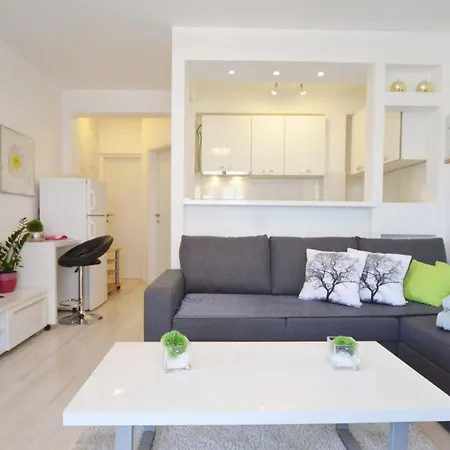 Apartament Peaceful And Elegant