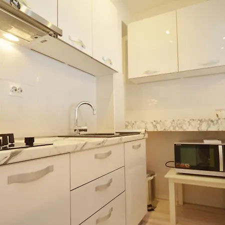 Peaceful And Elegant Apartment Rovinj